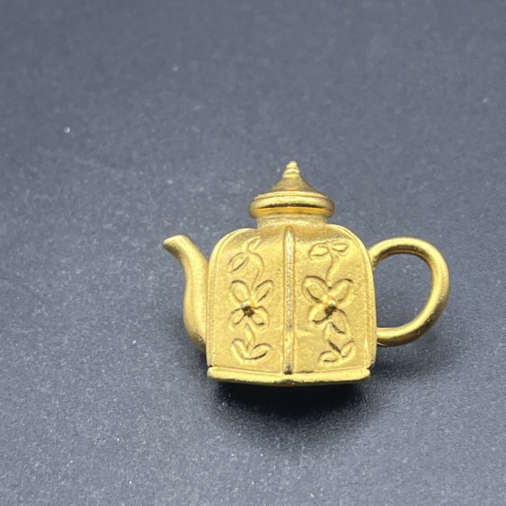 3D Gold Tone Teapot Lapel Hat Pin